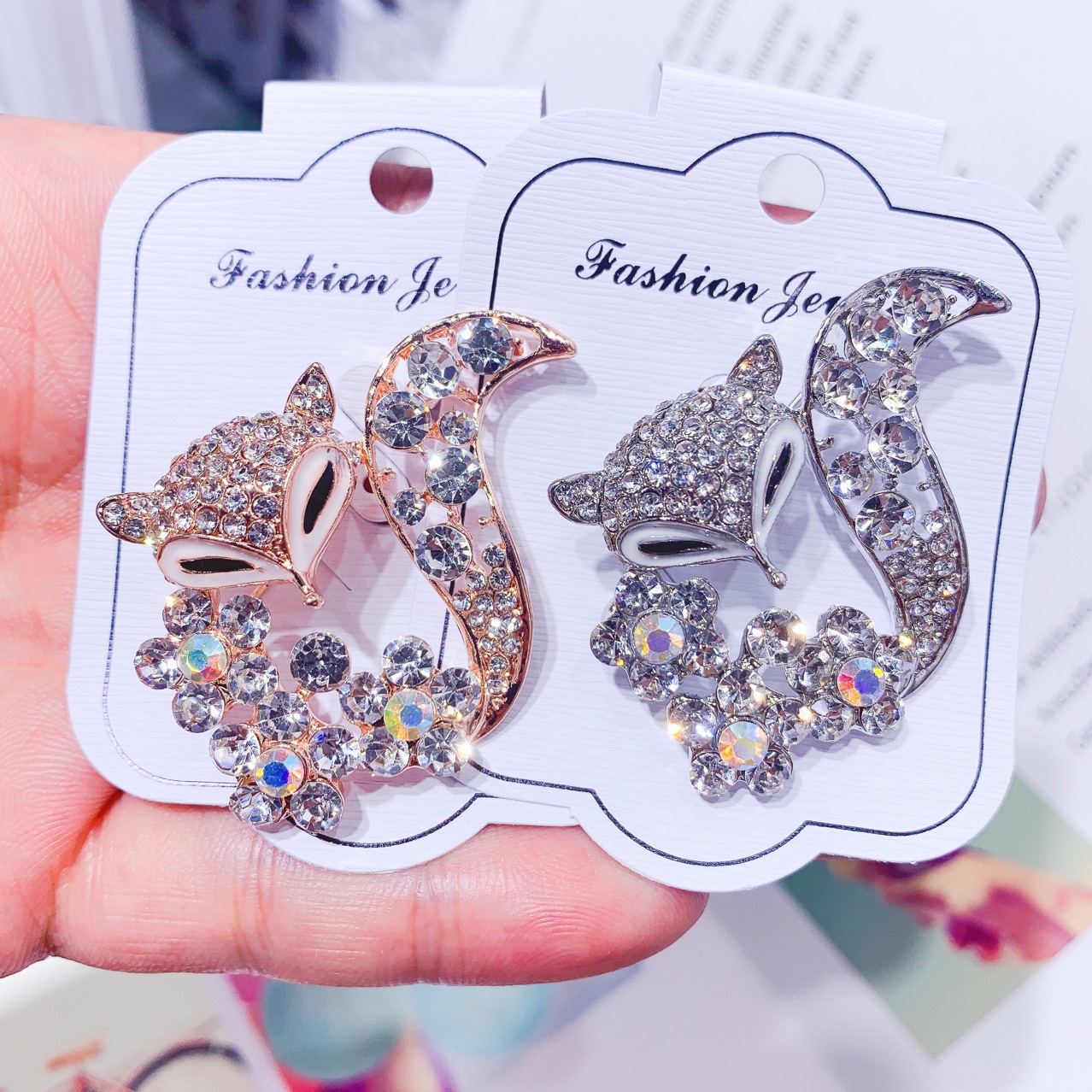 Ladies Brooch Women's Simple F - Women'S Fashion Essentials recension och pris