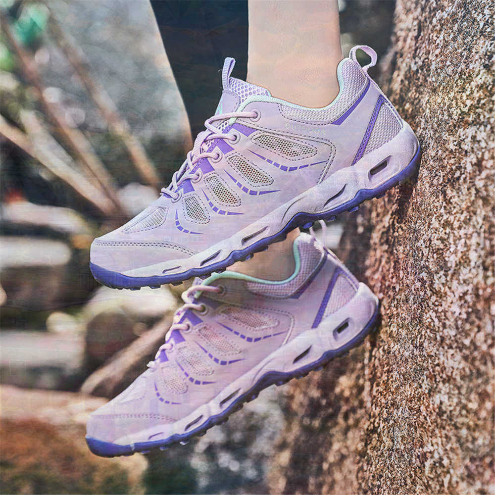 Sumer Round Tip Silver Sneaker - Women'S Fashion From The 50S recension och pris