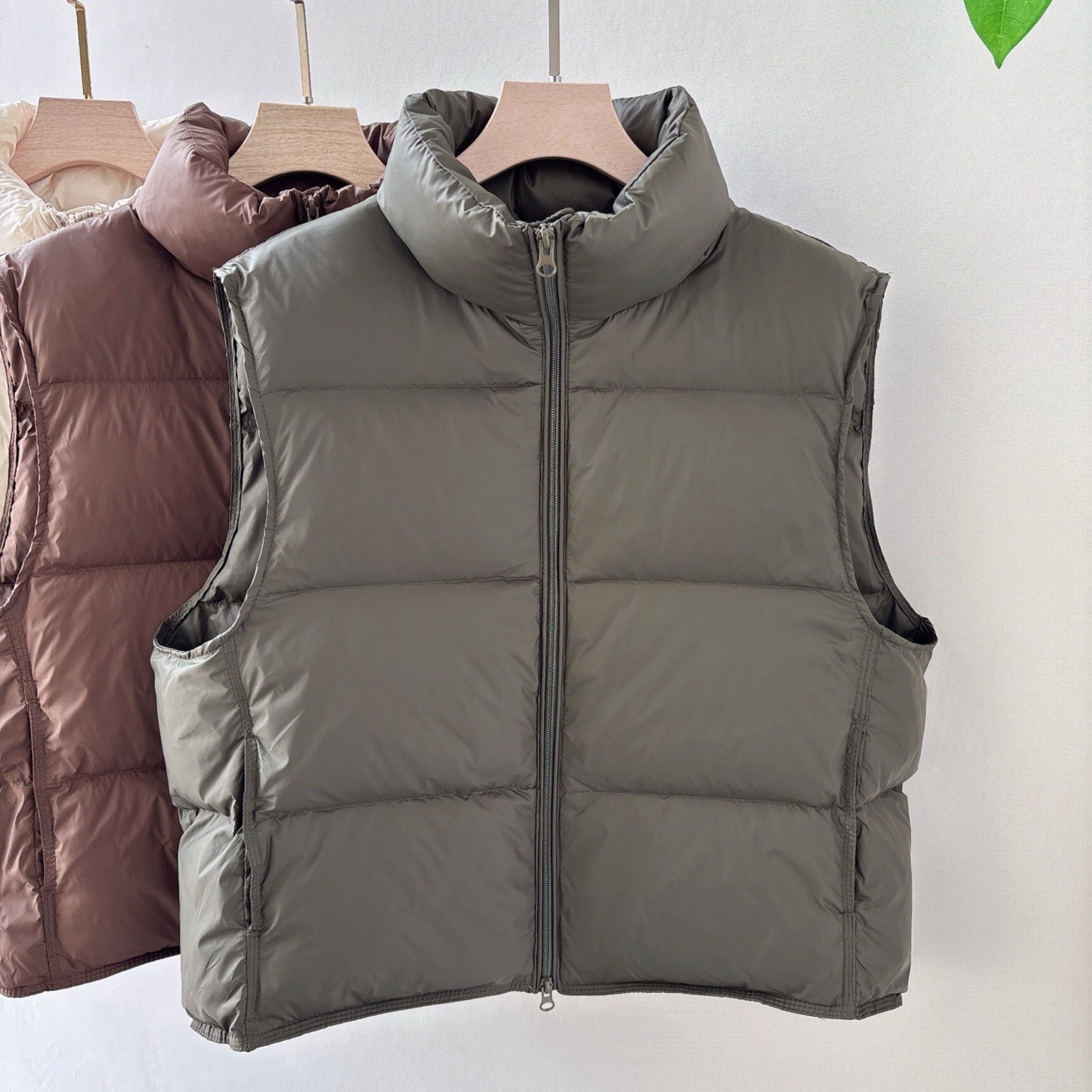 Winter Short Down Sleeveless V - Women'S Fashion Quilted Jacket recension och pris